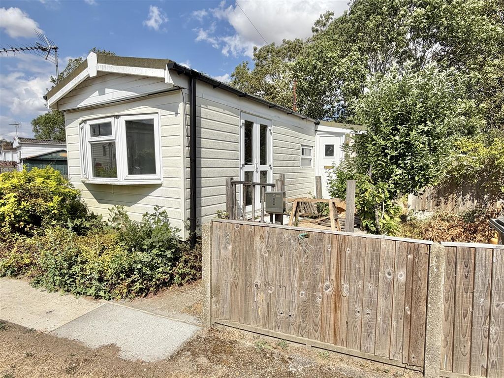Property photo 1 of 8 Outside