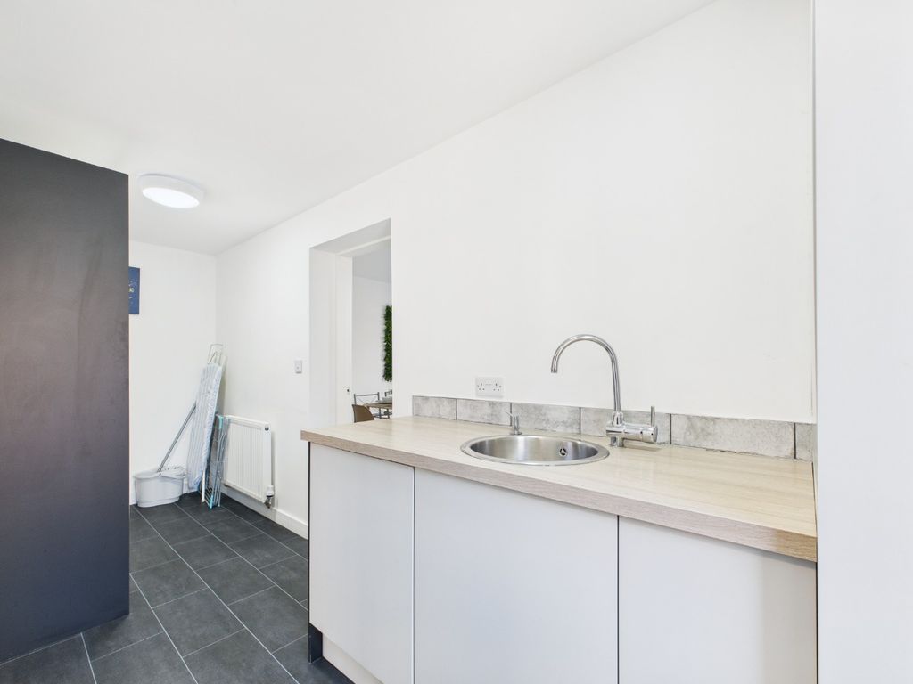 Property photo 3 of 20 4631837