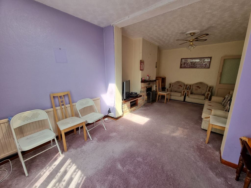 Property photo 2 of 17 Photograph 2