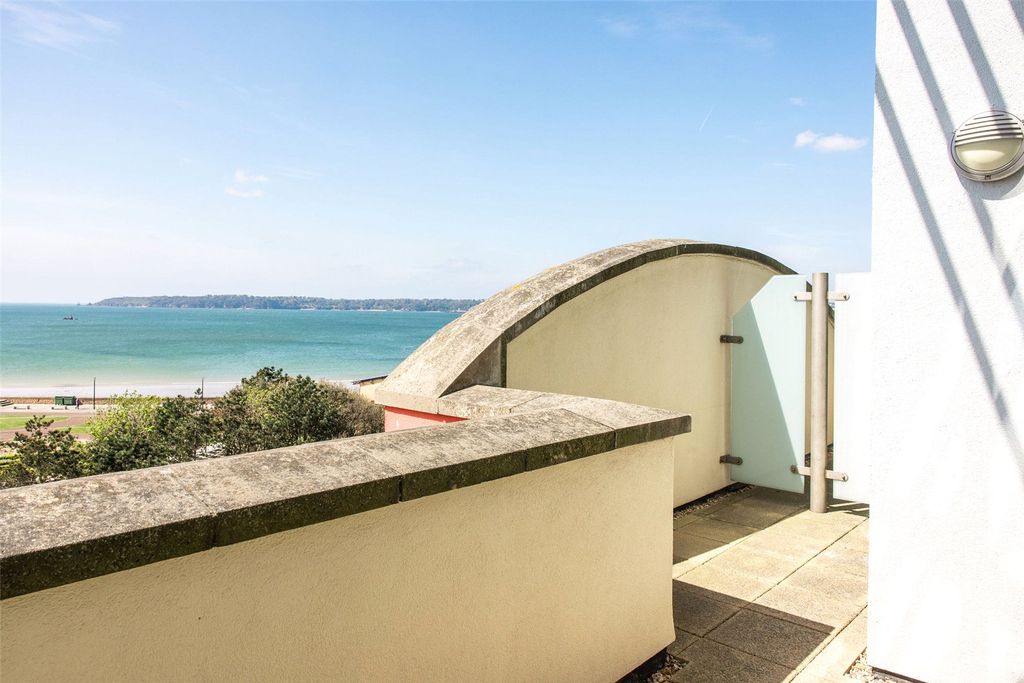 2 bed flat for saleCentury Buildings, Esplanade, St Helier JE2 photo 4
