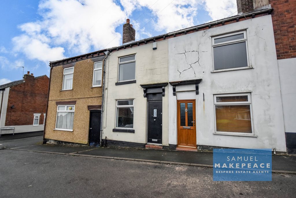 Property photo 1 of 21 Two Bedroom Terraced Property