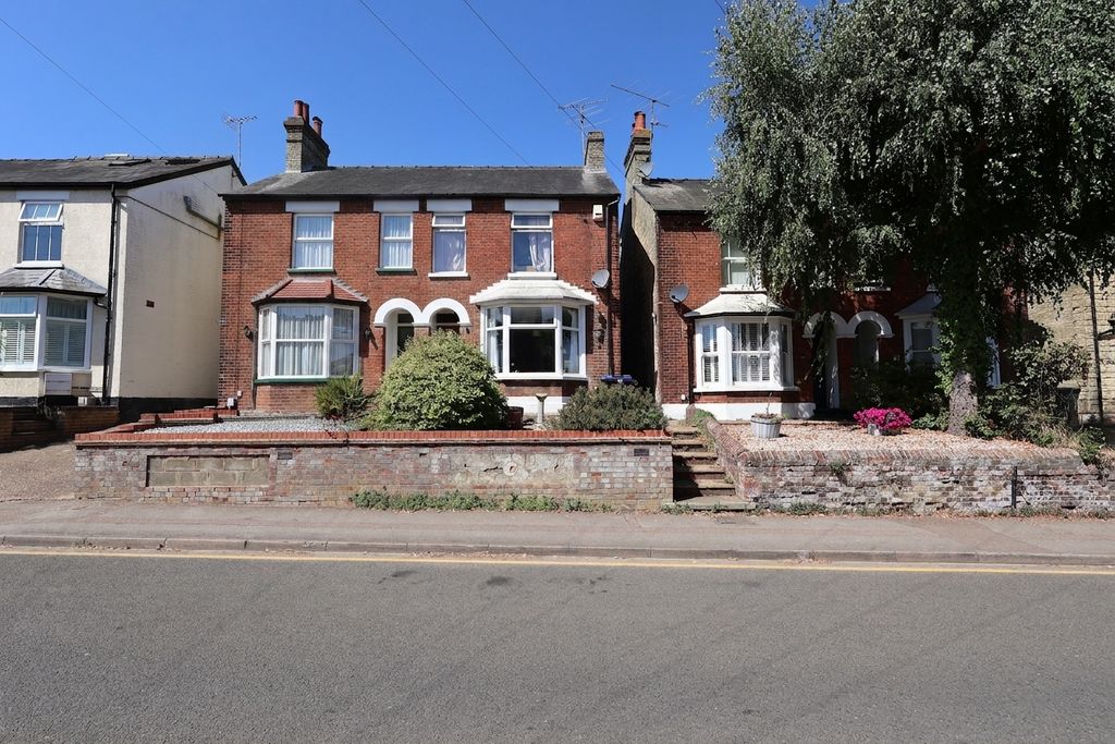 Property photo 1 of 30