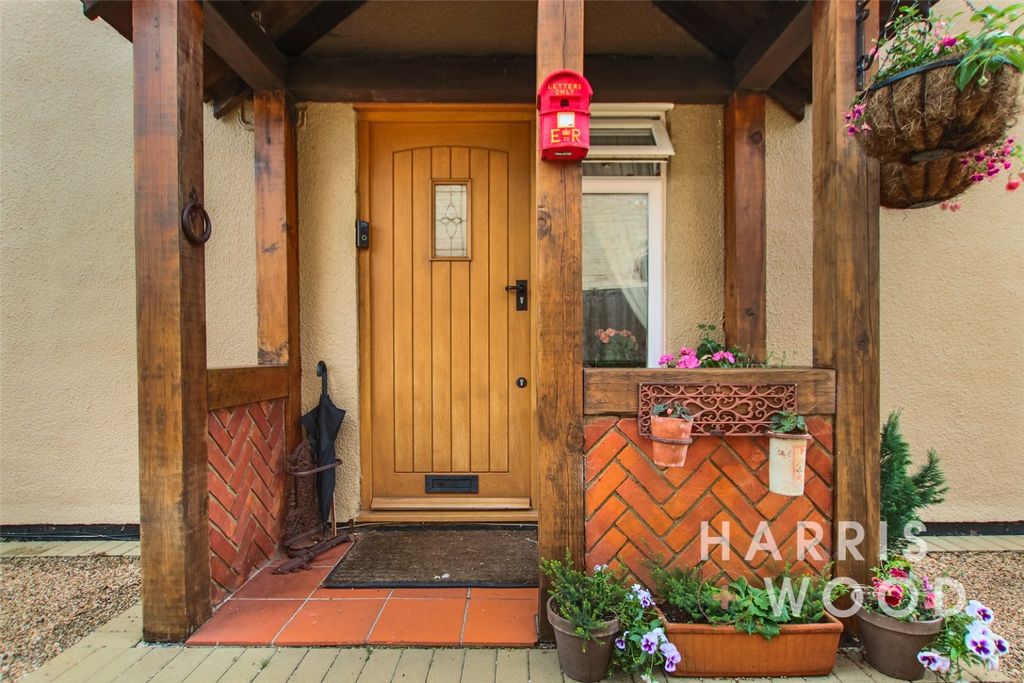 Property photo 2 of 46 3889553