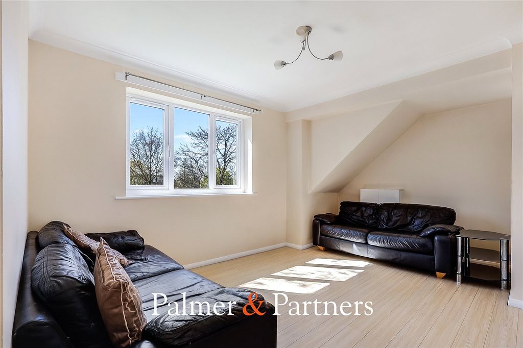 Property photo 2 of 12 Picture No. 01