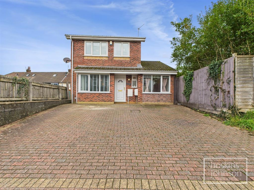 Property photo 1 of 26