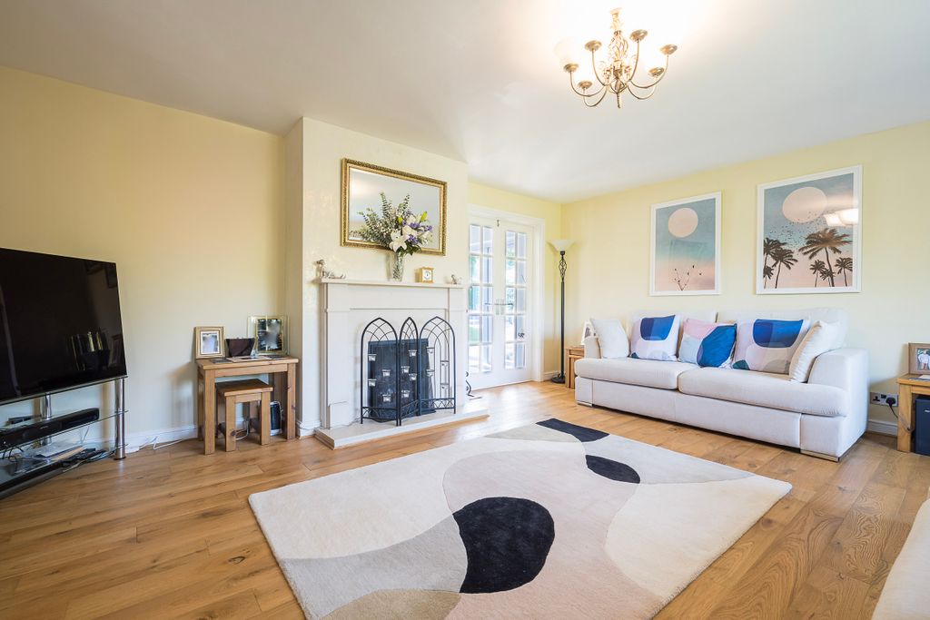 Property photo 2 of 26 How Caple Avenue-25