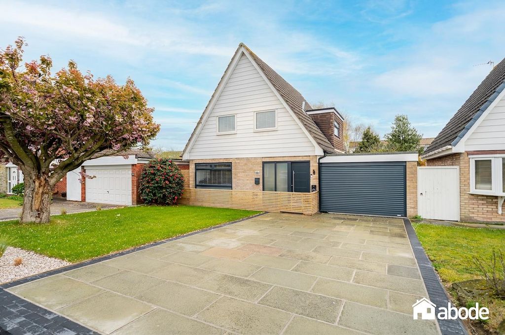 Property photo 1 of 25