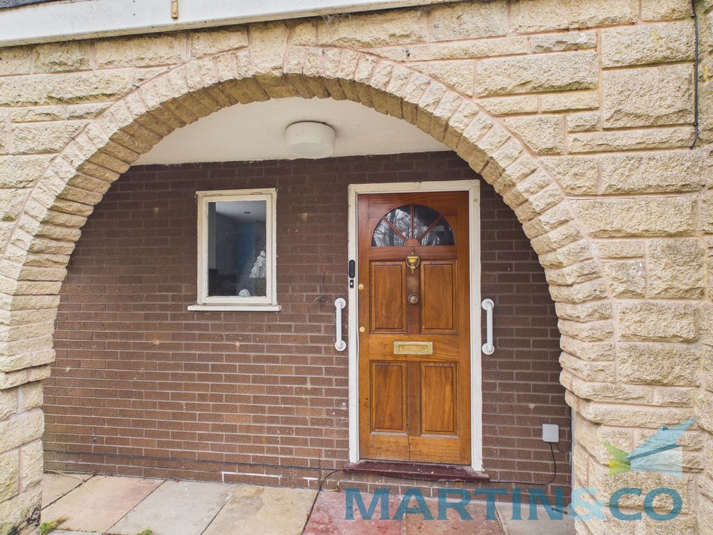 Property photo 2 of 22 Cam01870G0-Pr0191-Still024