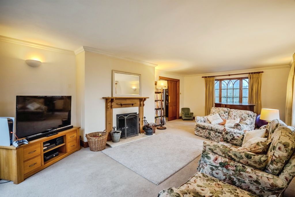 Property photo 3 of 26