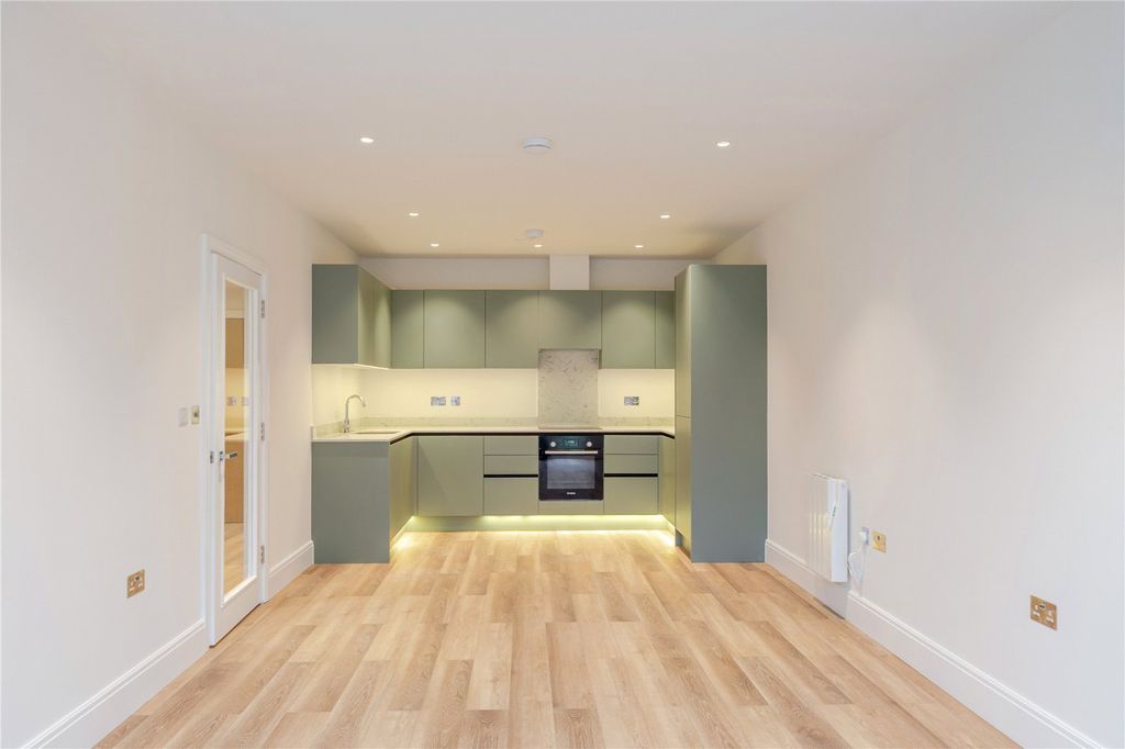 Property photo 1 of 19 Picture No. 14