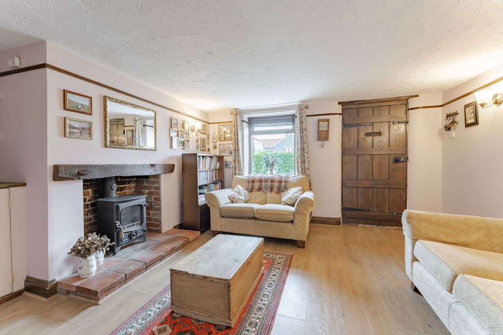 Property photo 3 of 17