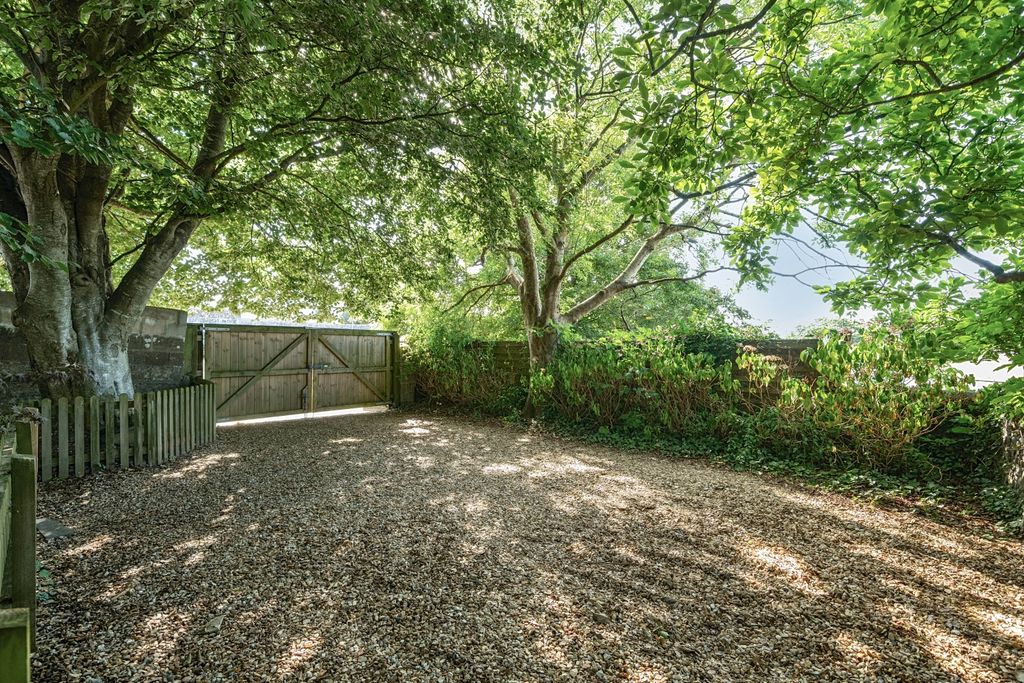 Property photo 2 of 27 1336202-23-68A91Fc4052E0