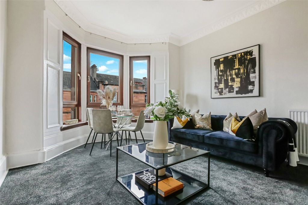 Property photo 3 of 17 3