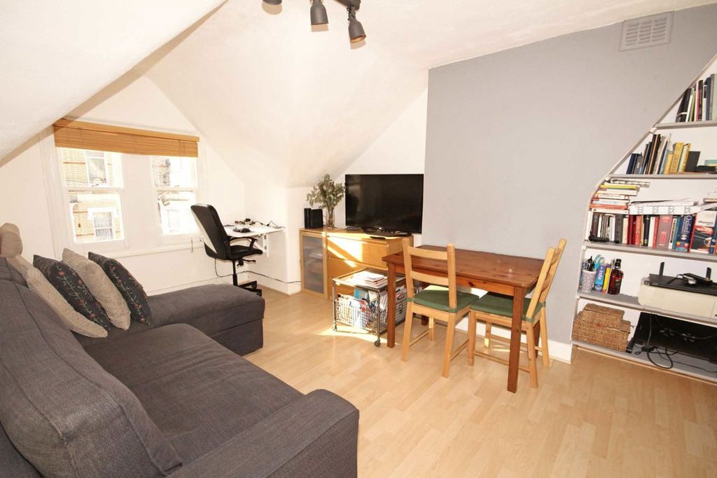 Property photo 2 of 5