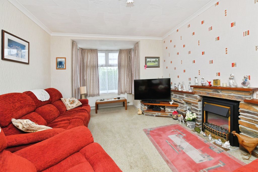 Property photo 3 of 20