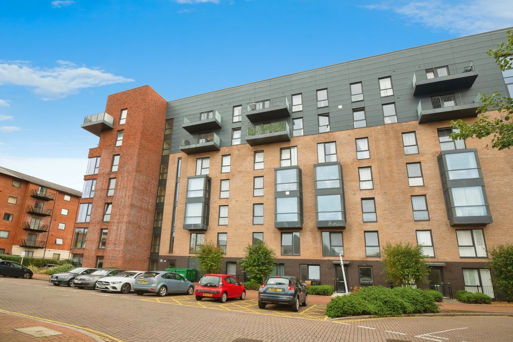 Property photo 1 of 15