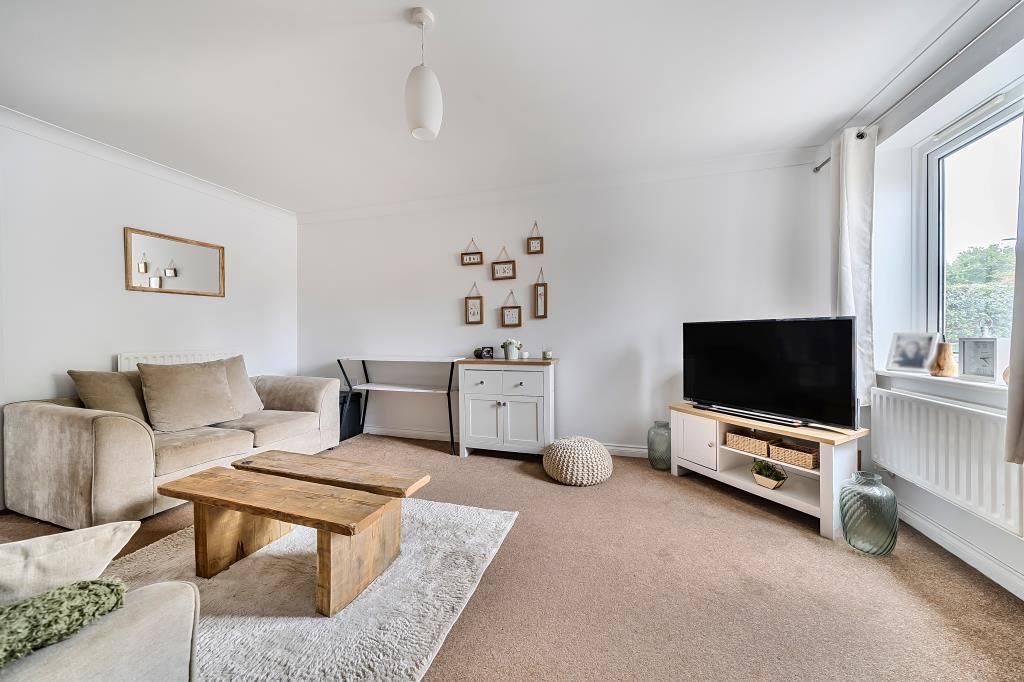 Property photo 2 of 20 Living Room