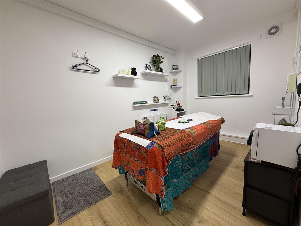 Property photo 2 of 7 Img_2877.Jpeg