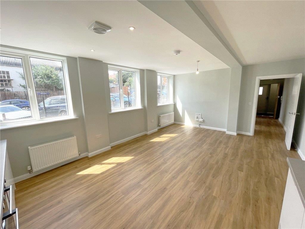 Property photo 2 of 5 Living Room