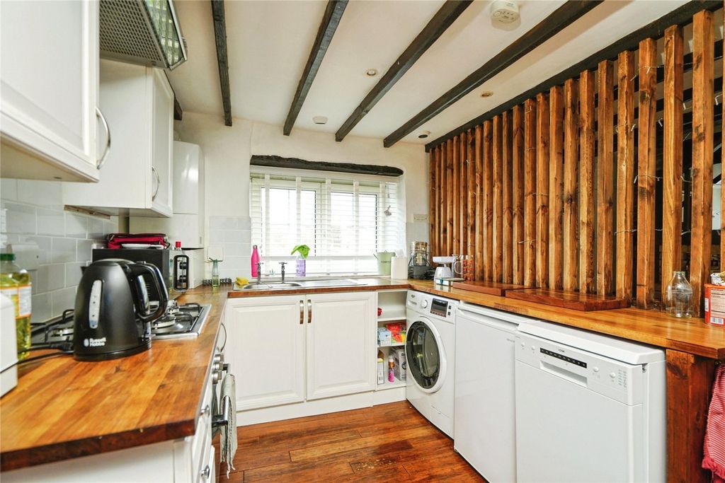 Property photo 3 of 10 Picture No. 11