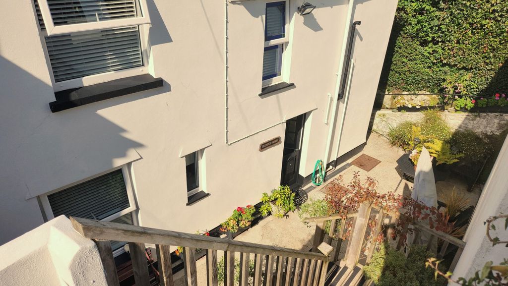 Property photo 3 of 30 4761793