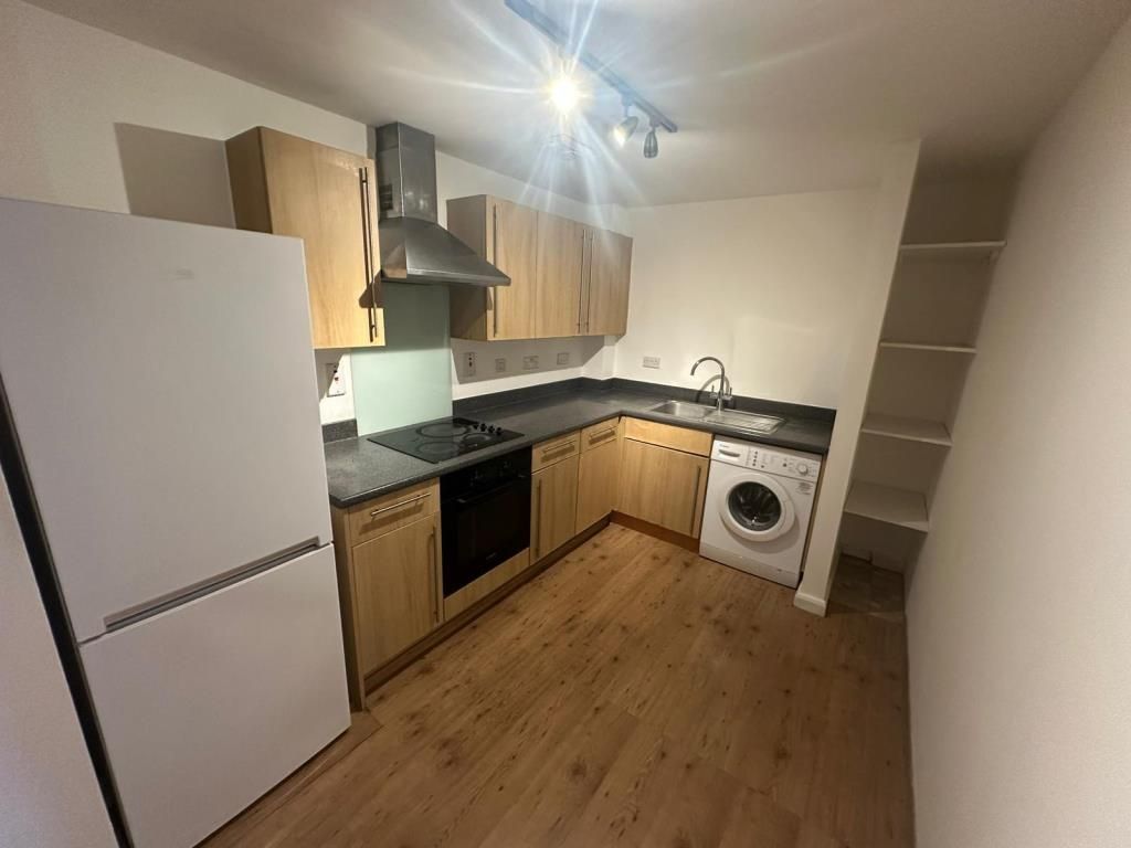 Property photo 2 of 6 Kitchen