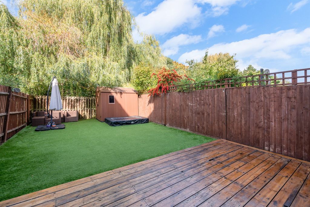 Property photo 3 of 21