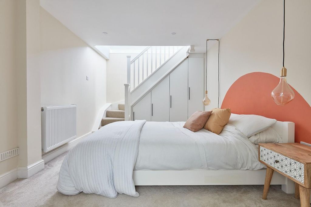 Property photo 3 of 20 1A_Gwydir_Street_130524 10.Jpg