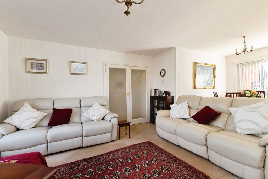 Property photo 2 of 18 Pbox-Img.Jpg