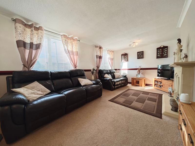 Property photo 3 of 17 Photo 3