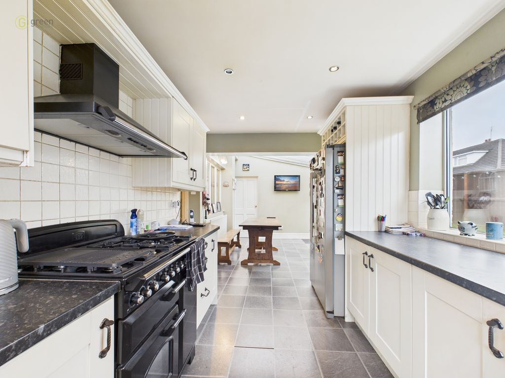 Property photo 3 of 17 Cam03830G0Pr0252Still015