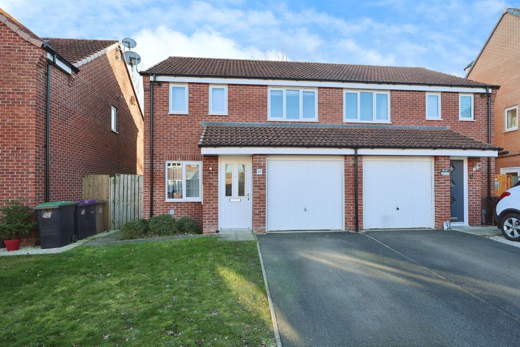 Property photo 1 of 12 4594200