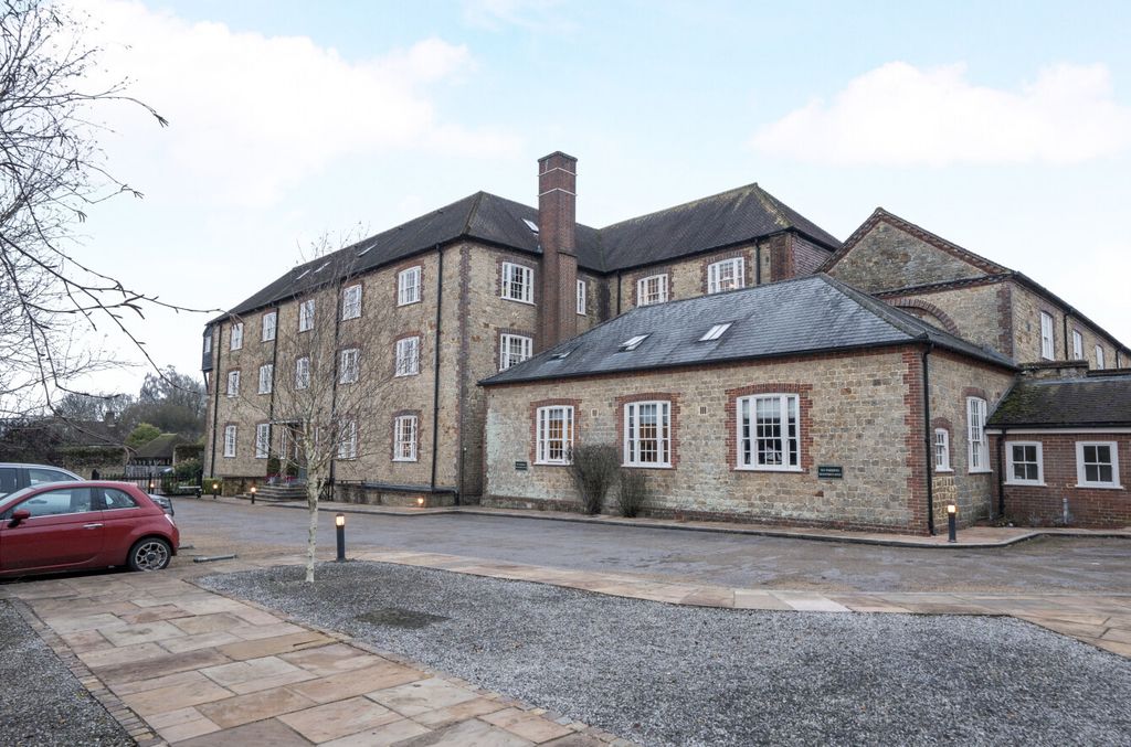 Property photo 1 of 16 1394640-4-694Acdf...