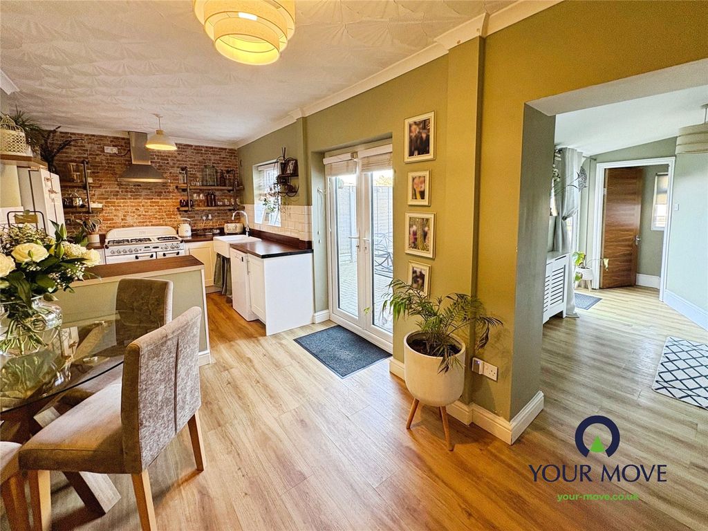 Property photo 3 of 21 Picture No. 04