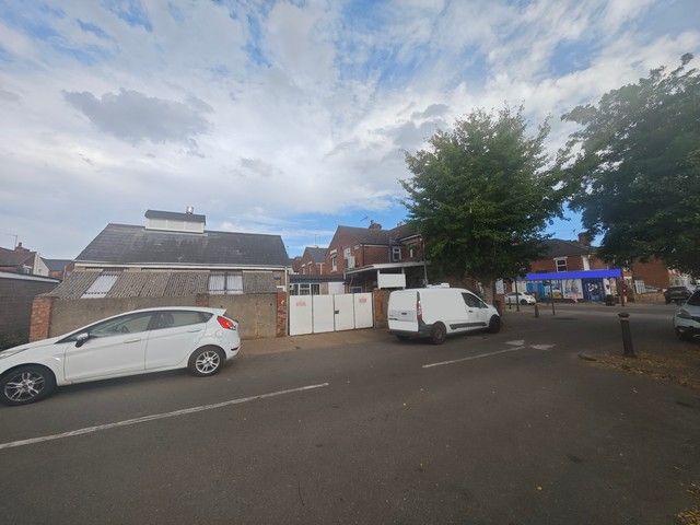 Property photo 3 of 4