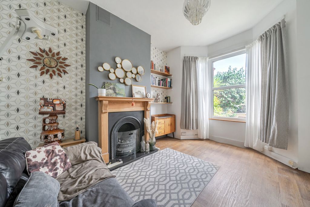 Property photo 2 of 17 1471613-7-6A281d4...