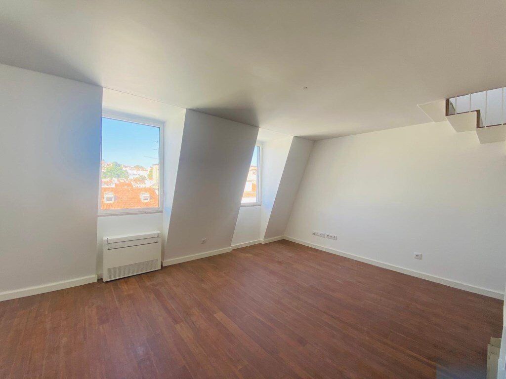 Property photo 1 of 20 3 Bedroom Duplex Apartment In Lisbon