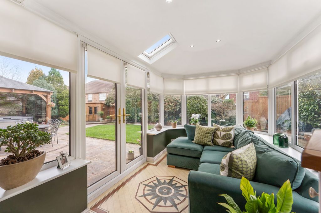 Property photo 3 of 38