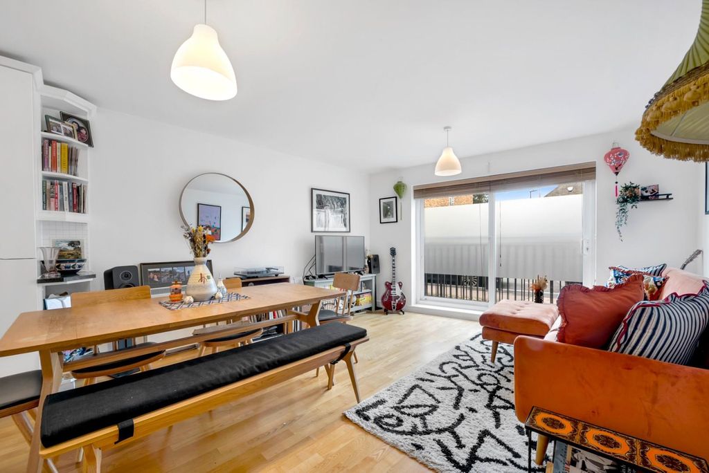 Property photo 1 of 20 Kitchen/Reception Room