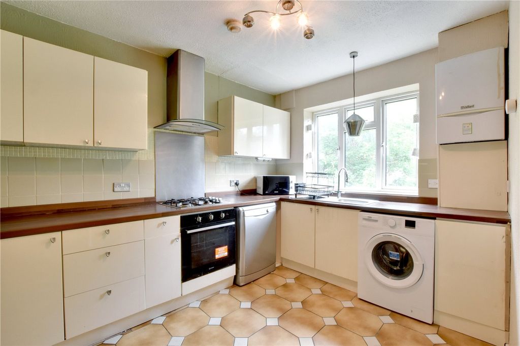 Property photo 2 of 12 Picture No. 06