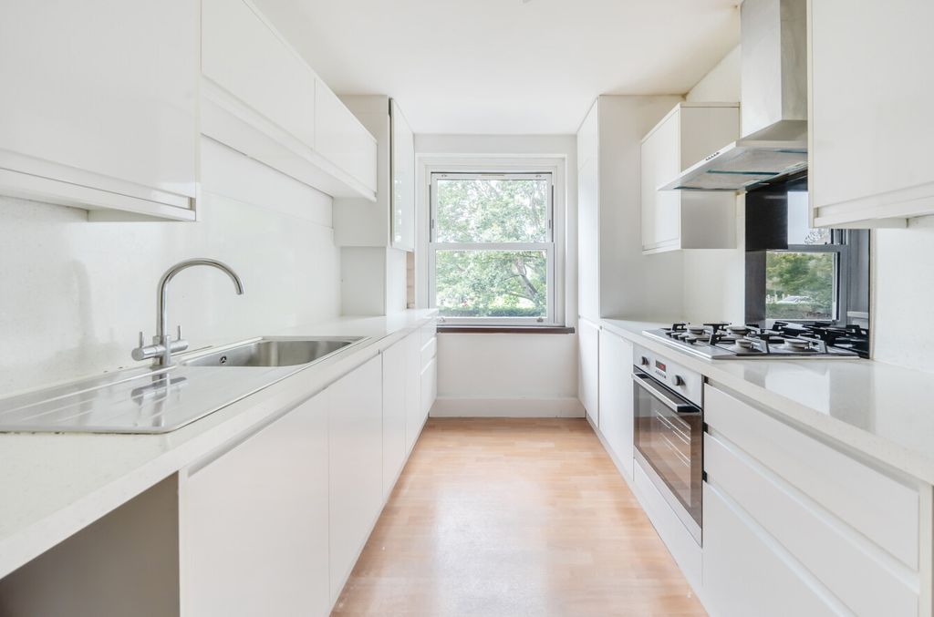 Property photo 2 of 14 Kitchen