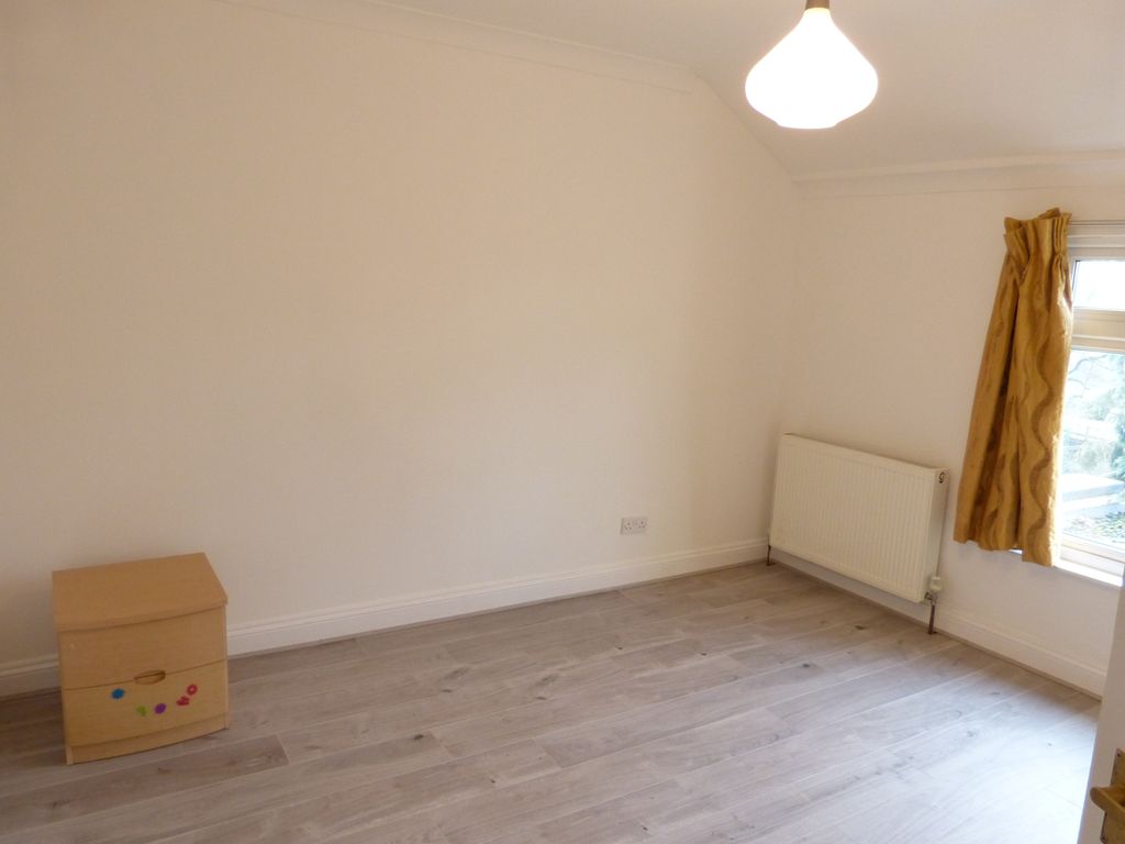 Property photo 3 of 6 Gallery