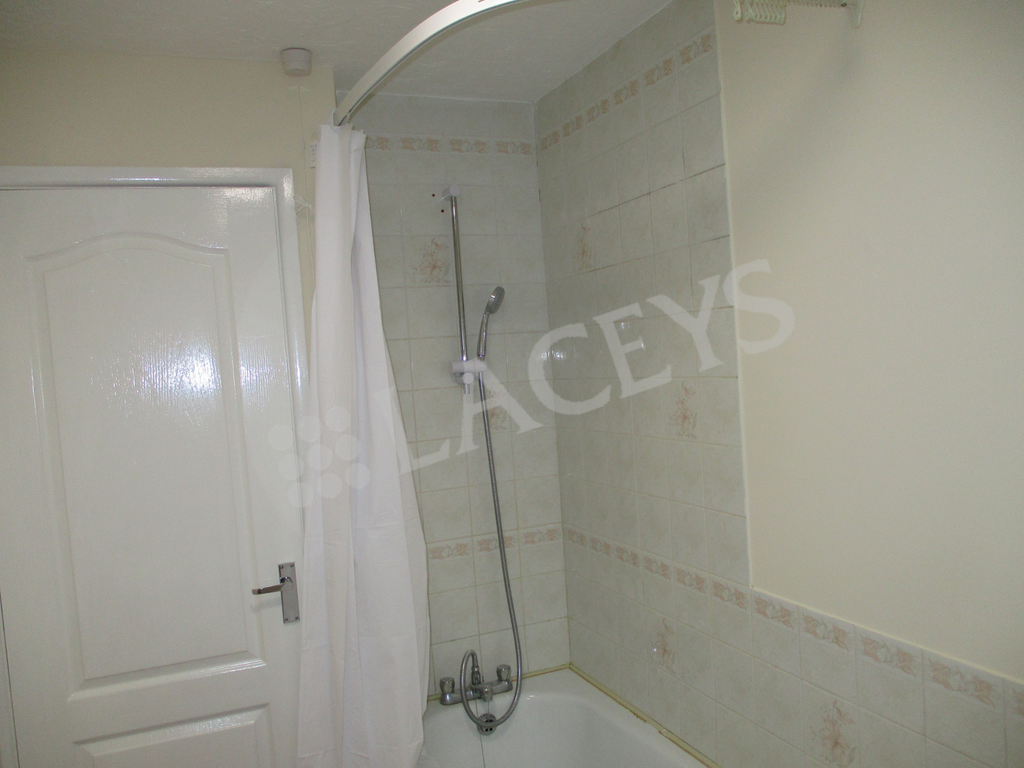 Property photo 3 of 3 Bathroom