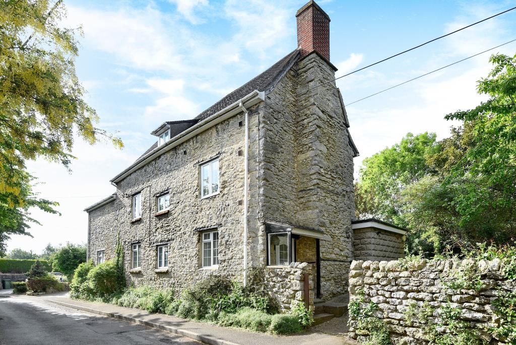 Property photo 1 of 10 Exterior