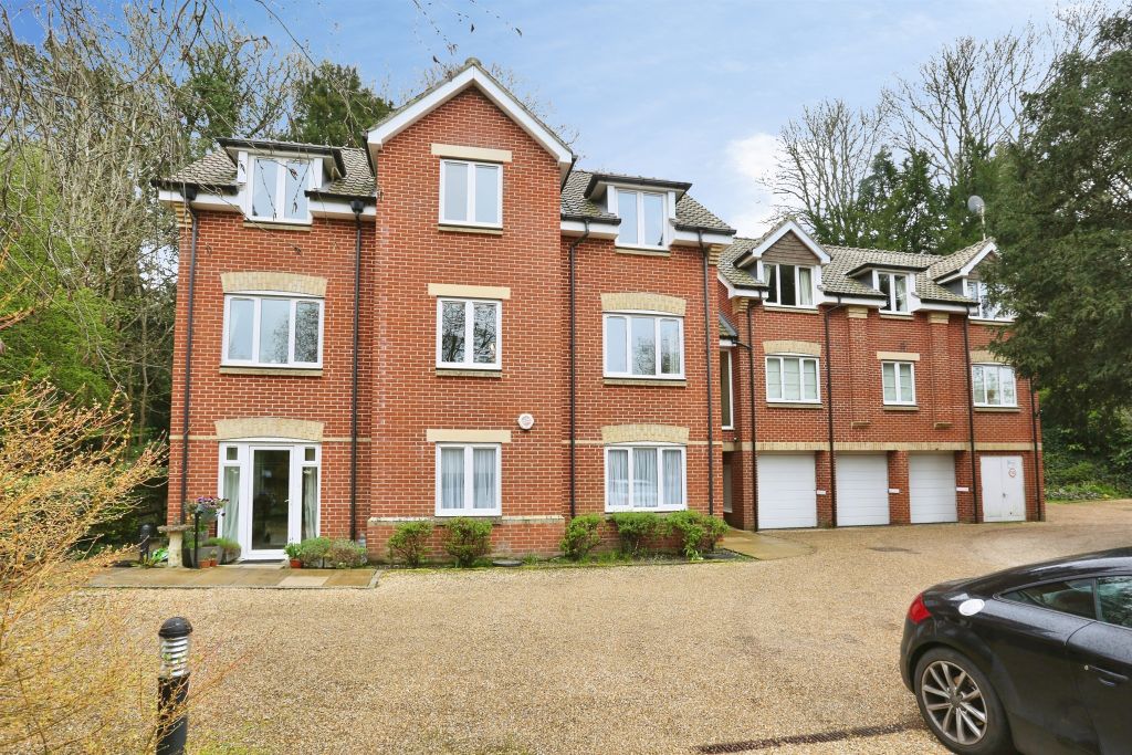 Property photo 1 of 14