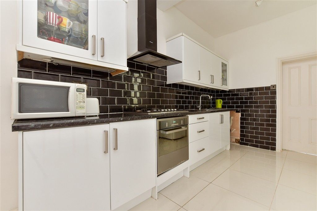 Property photo 1 of 20 Kitchen