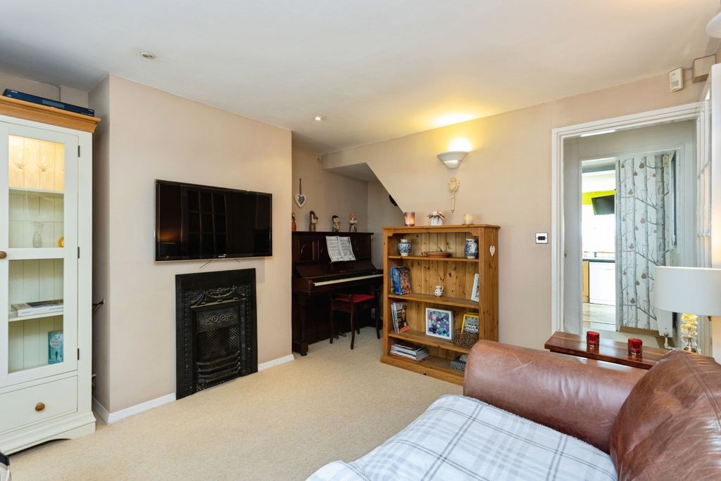 Property photo 2 of 13 Photo