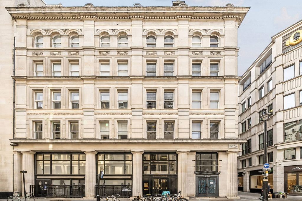 Property photo 2 of 6