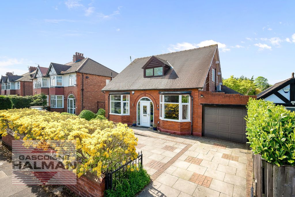 Property photo 1 of 31