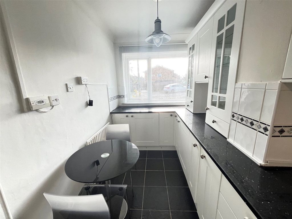 Property photo 3 of 28 Picture No. 09